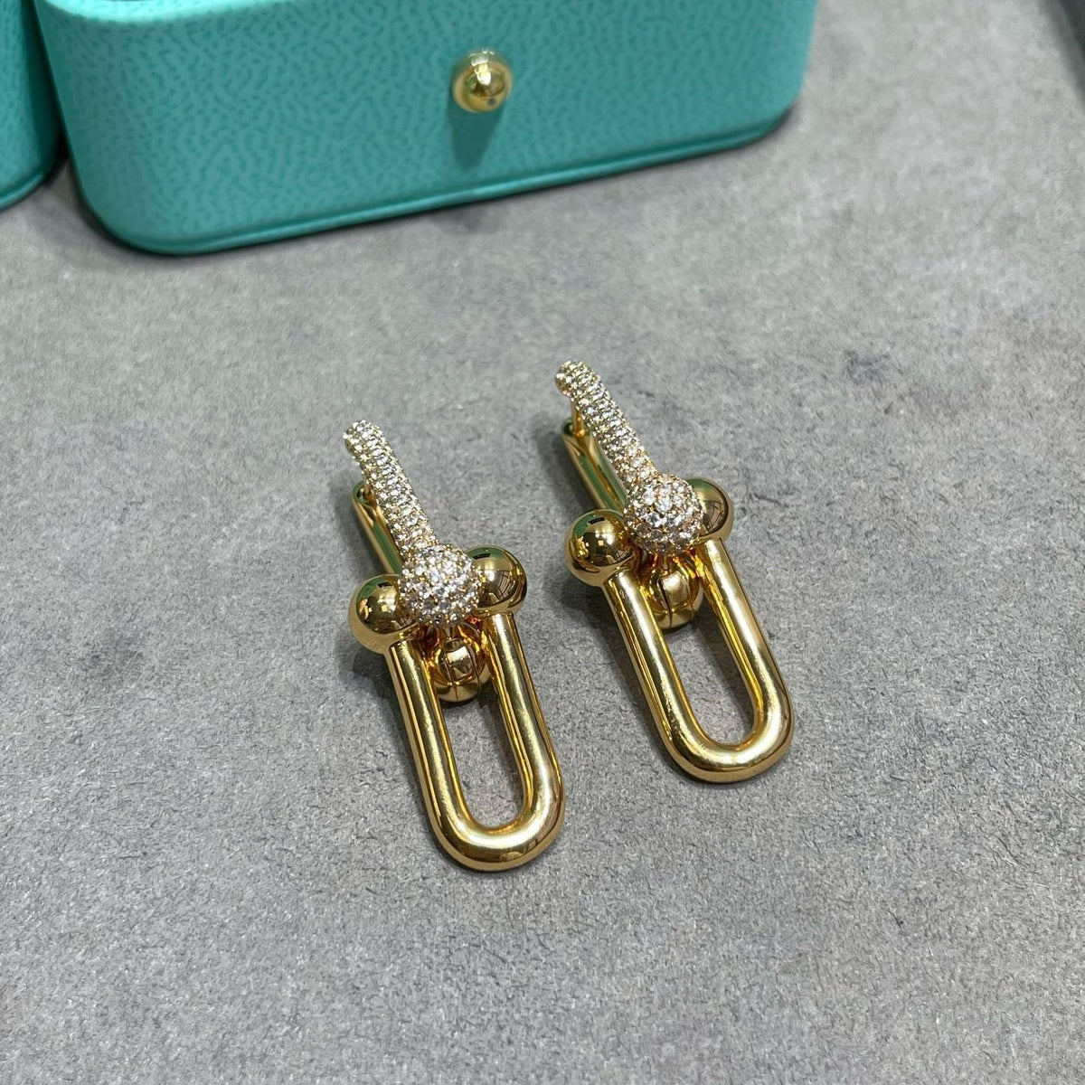 [Twinkle ] TF U-shaped diamond earrings