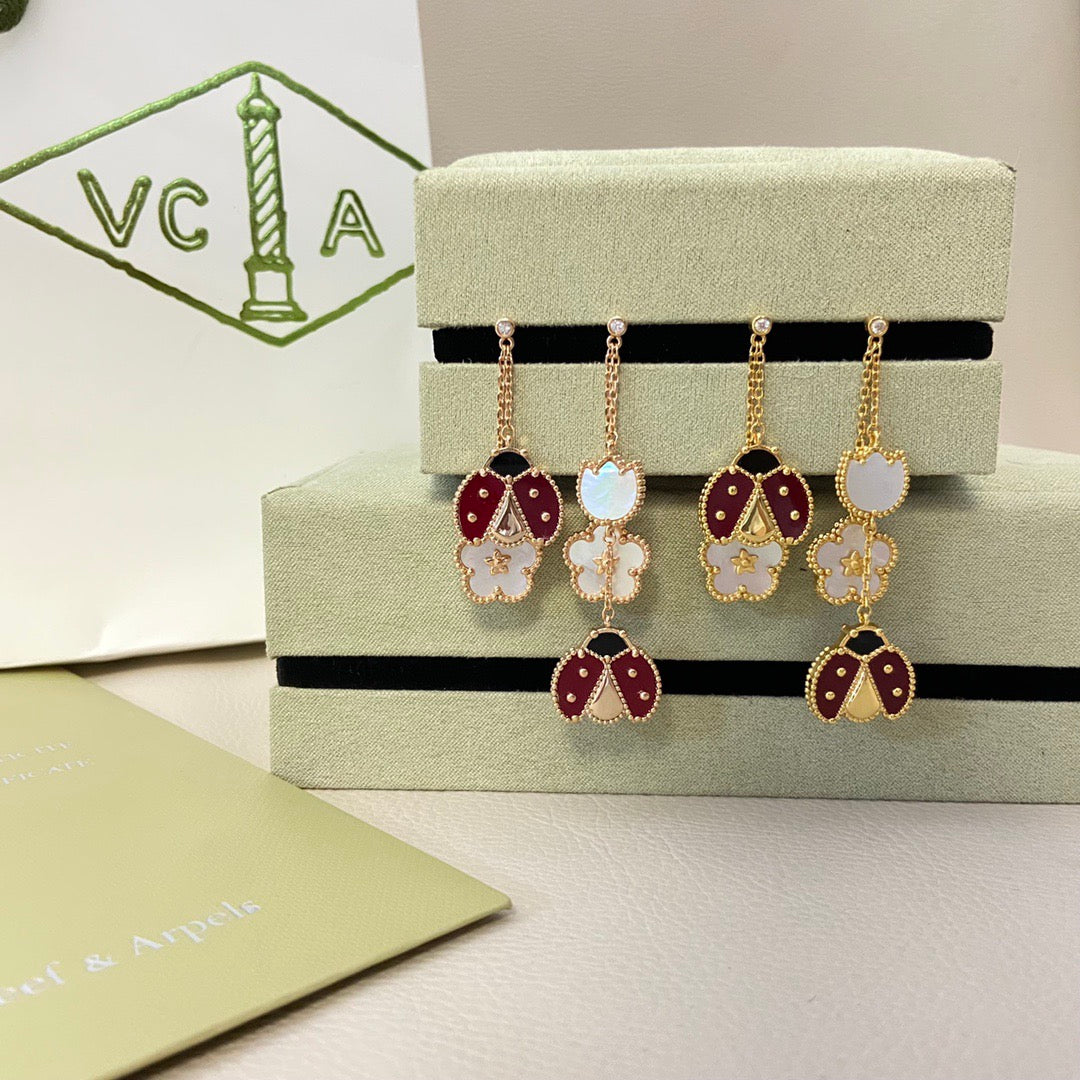 Twinkle LUCKY LADYBUG WHITE MOP EARRINGS