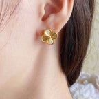 TWINKLE CLOVER ミディアム スタッド ピアス